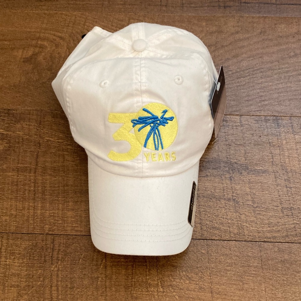 Lexus ‘30 years’ Hat Adjustable Baseball Cap NWT Lightweight Classic Fit